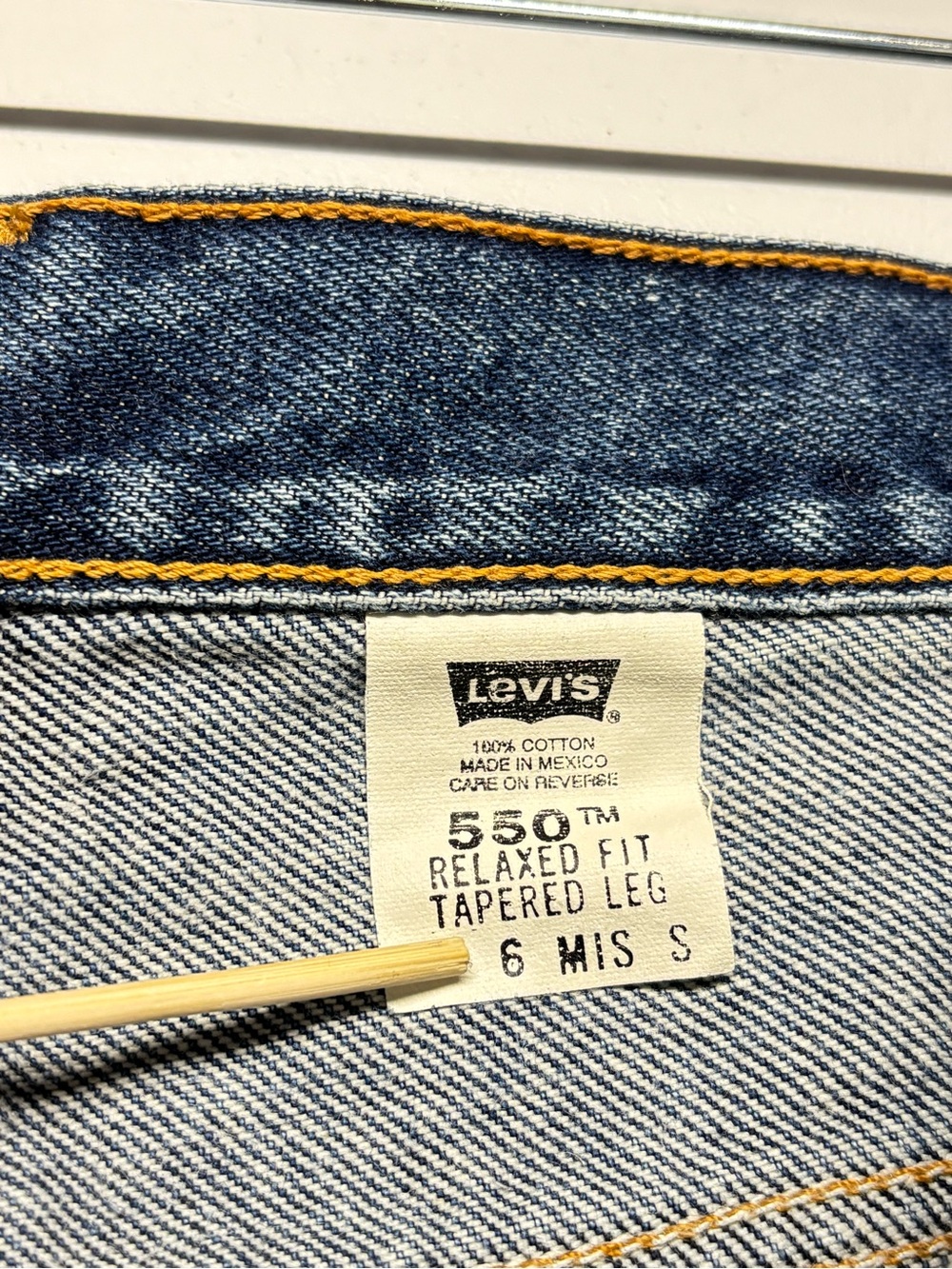 ✨Levi’s 550 Relaxed Fit Tapered Leg Jeans Women’s Size 6 MIS S - Picture 12 of 16